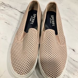 Sperry Top Sider - slip on shoe - color: nude